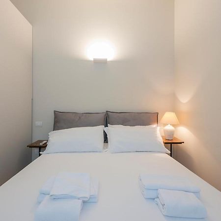 I Host Apartment - Ranzoni 1 Milan Bagian luar foto
