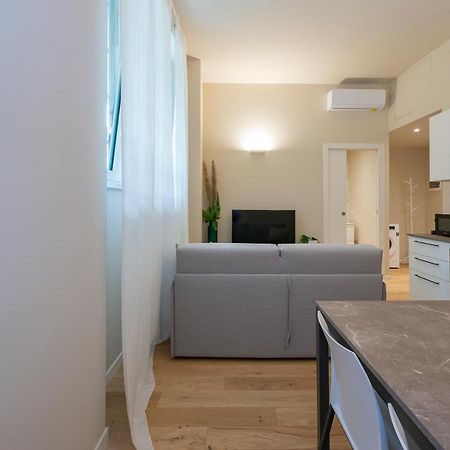 I Host Apartment - Ranzoni 1 Milan Bagian luar foto