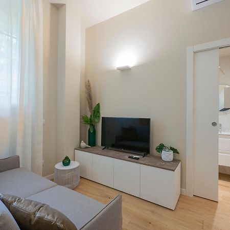 I Host Apartment - Ranzoni 1 Milan Bagian luar foto