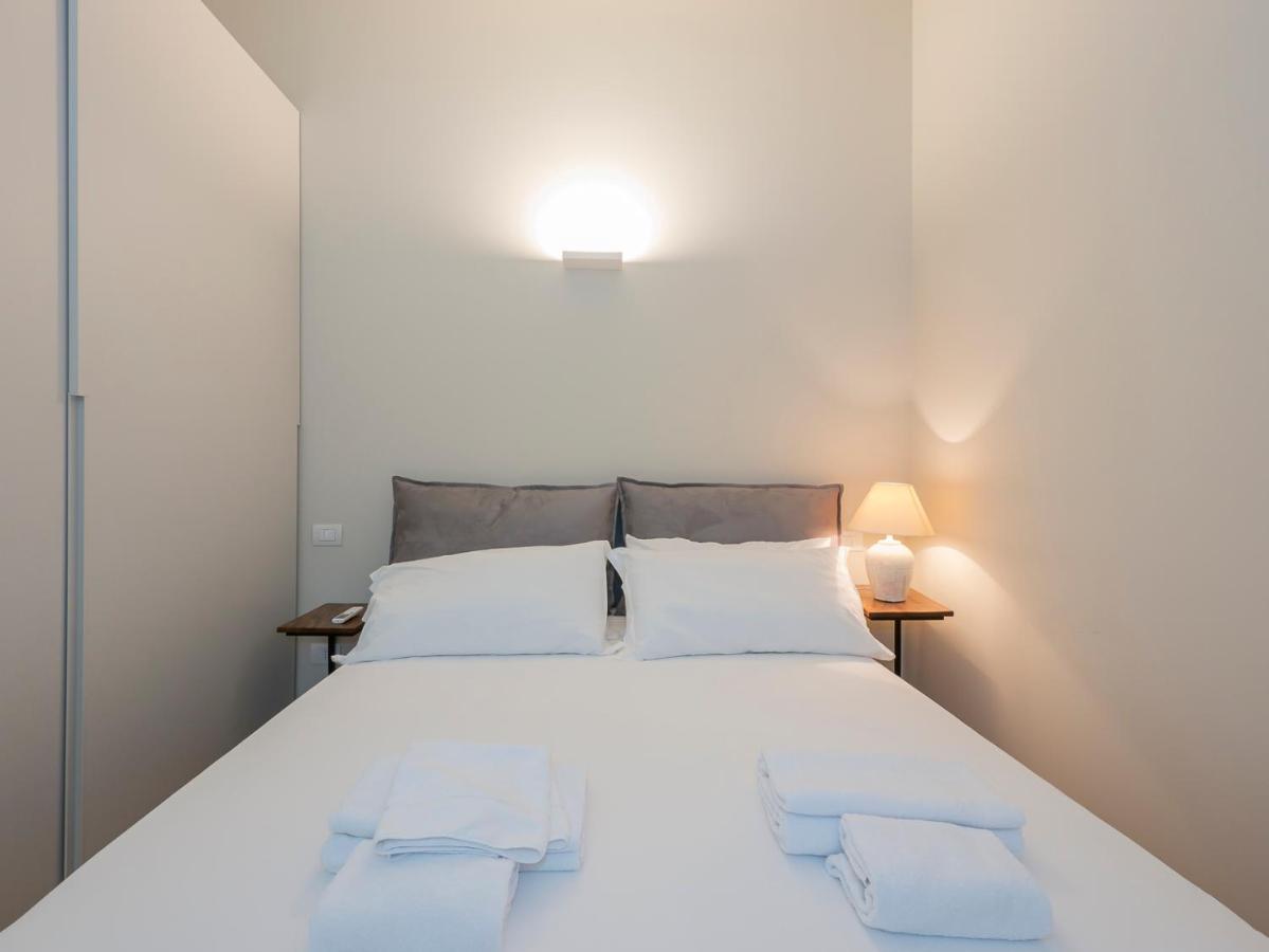 I Host Apartment - Ranzoni 1 Milan Bagian luar foto