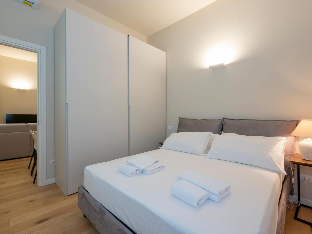 I Host Apartment - Ranzoni 1 Milan Bagian luar foto
