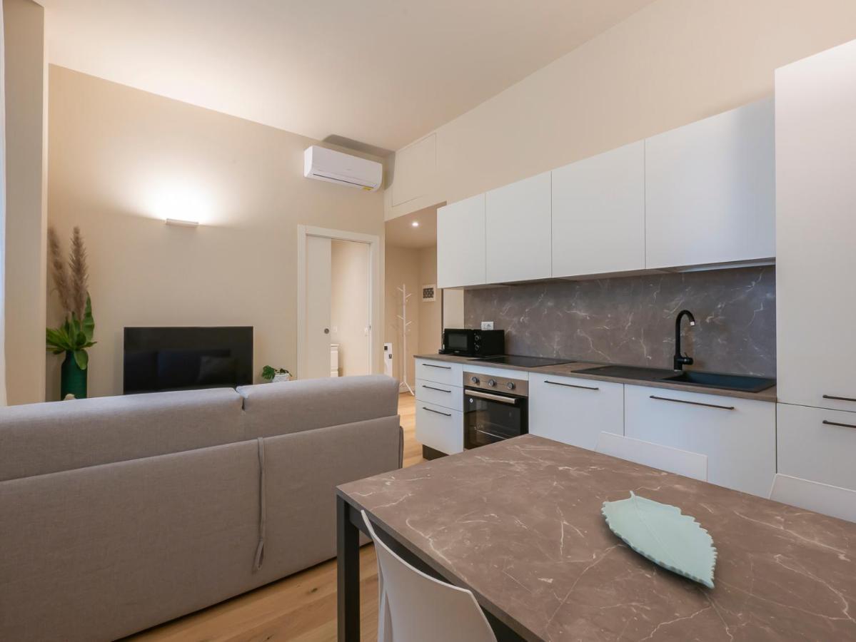 I Host Apartment - Ranzoni 1 Milan Bagian luar foto