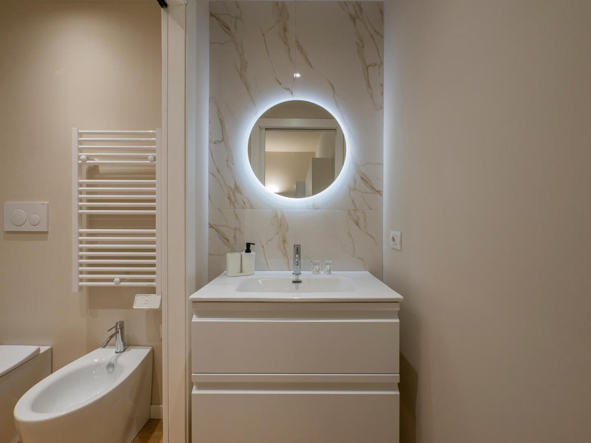 I Host Apartment - Ranzoni 1 Milan Bagian luar foto
